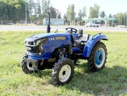 Трактор Русич TE-244 (8+8)