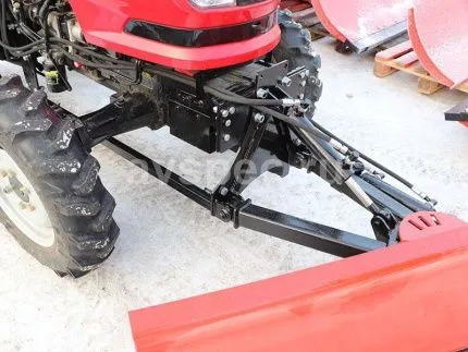 Отвал Снеговик на DF 304 G2 ОК2000