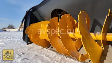 Роторный снегоуборщик